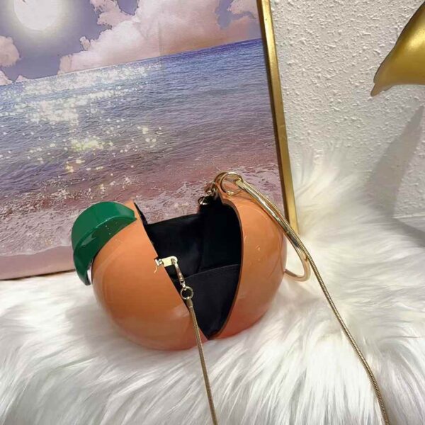 Apple-shaped evening bag - Image 8