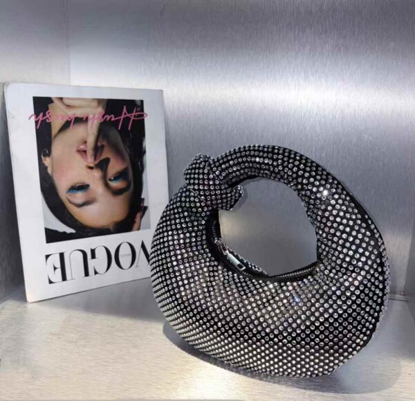 Oval shaped evening bag - Image 3