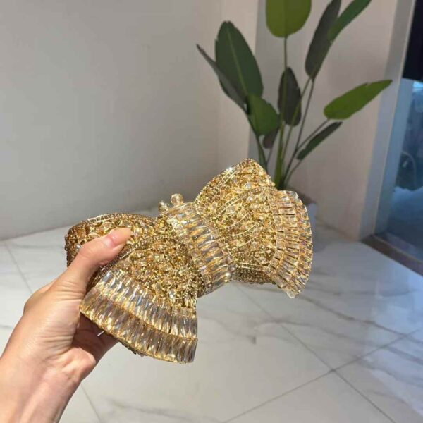 Feather-like evening bag - Image 2