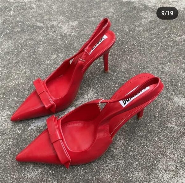 Ladies Closed High Heels - Image 2