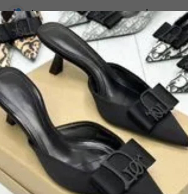 Ladies Closed High Heels - Image 5