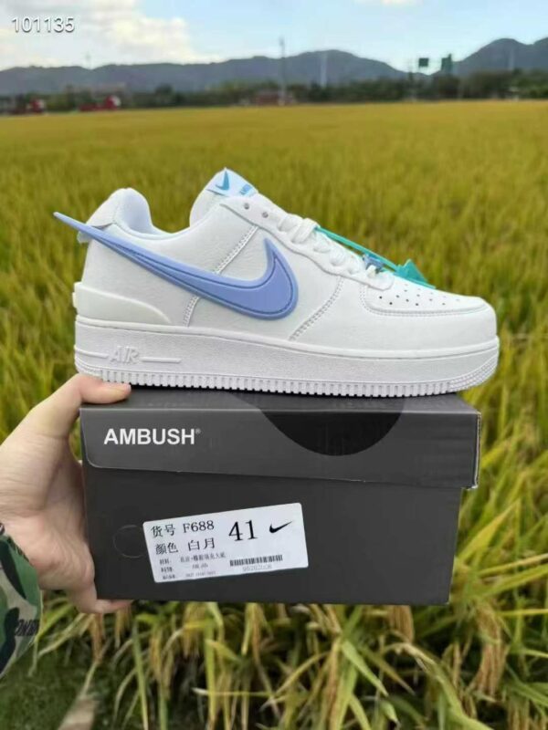 Ladies Sneakers - Image 5
